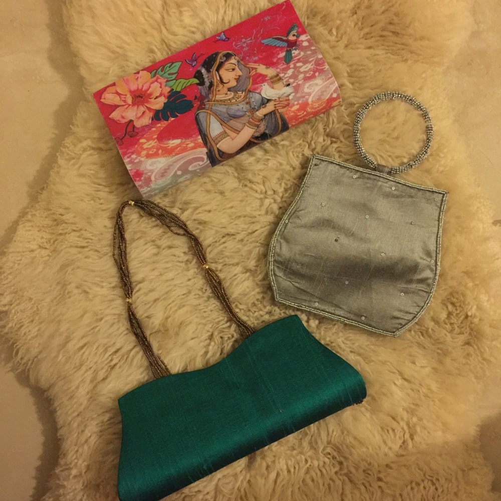 Purses - Picture 2 of 8